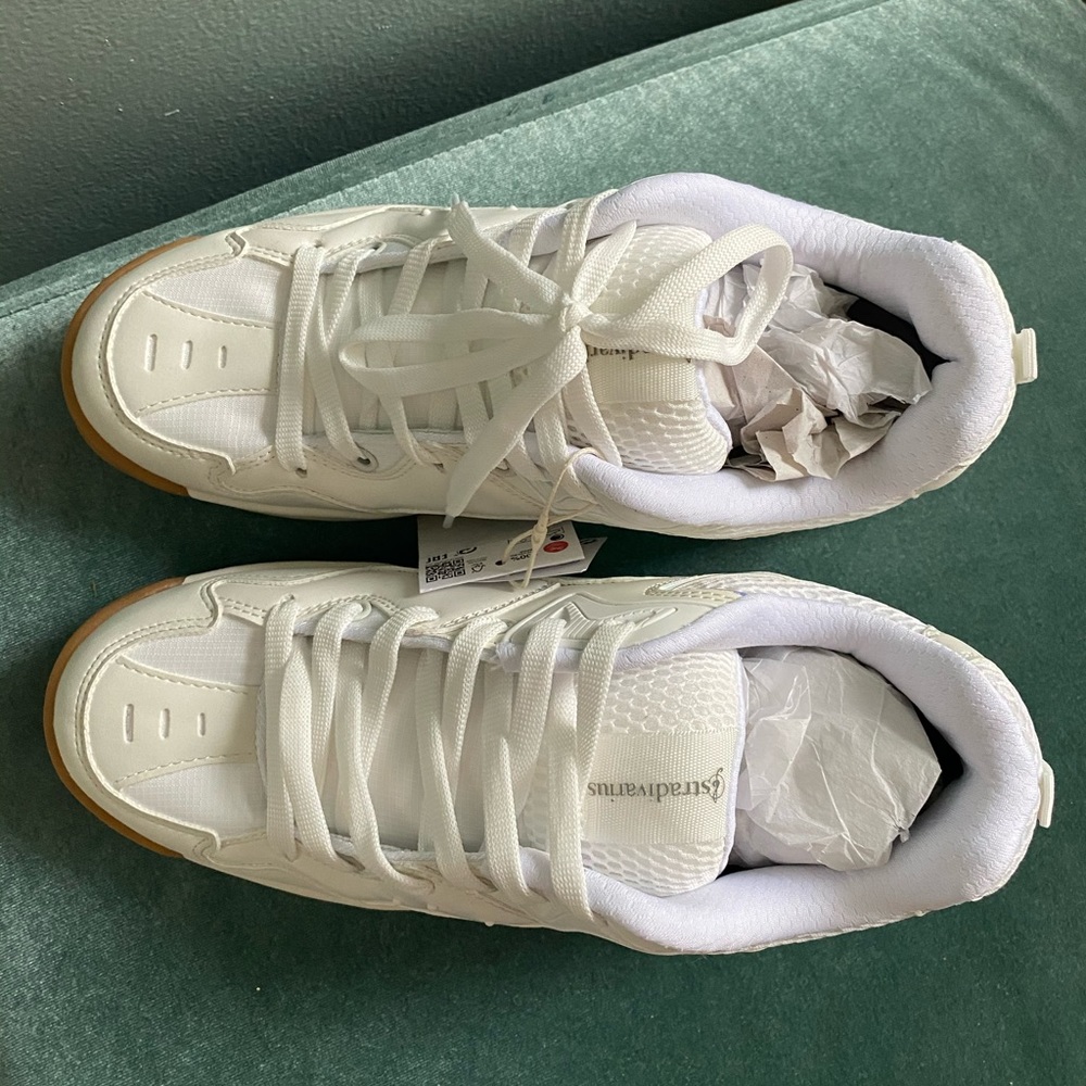 White sneakers ASOS - Picture 3 of 5